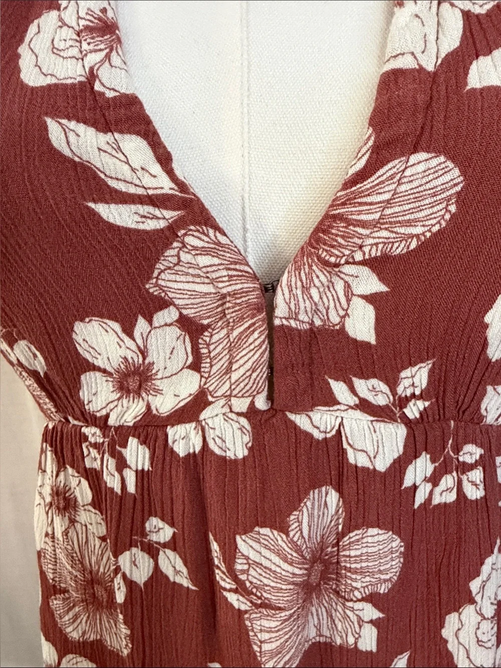 Abercrombie & Fitch Rust Floral Halter Maxi Dress 100% Viscose Size XS Tall